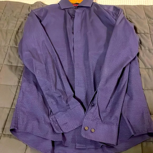 Purple with pattern - Picture 1 of 2